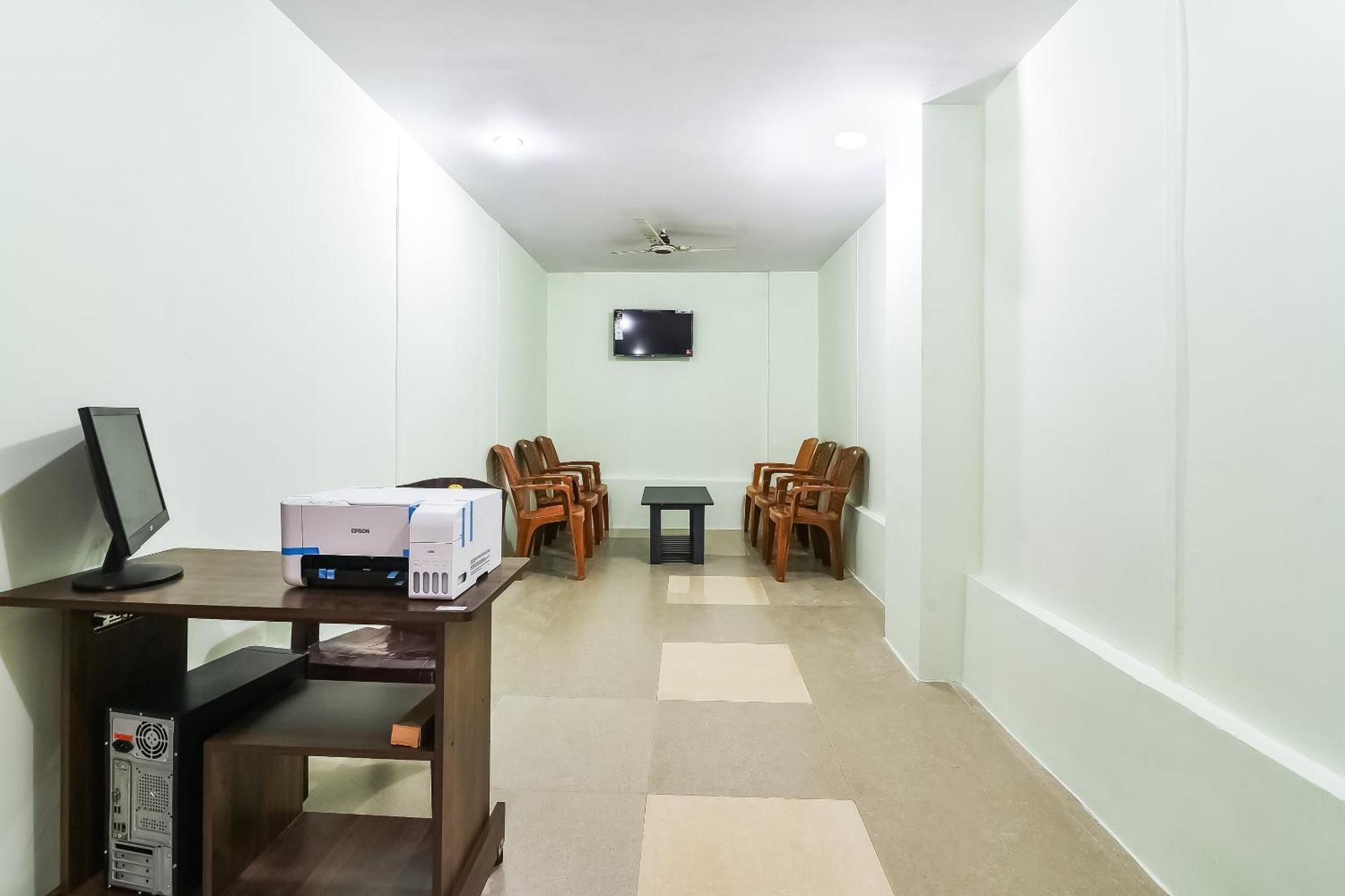 Hotel O Kartikeya Park View Residency Chittoor Kültér fotó
