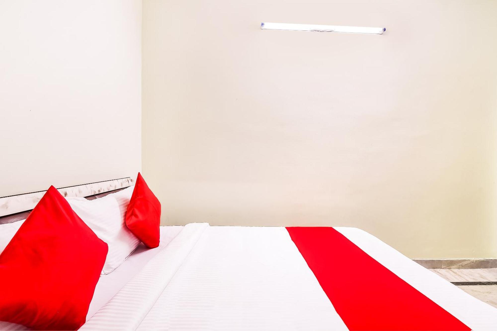 Hotel O Kartikeya Park View Residency Chittoor Kültér fotó