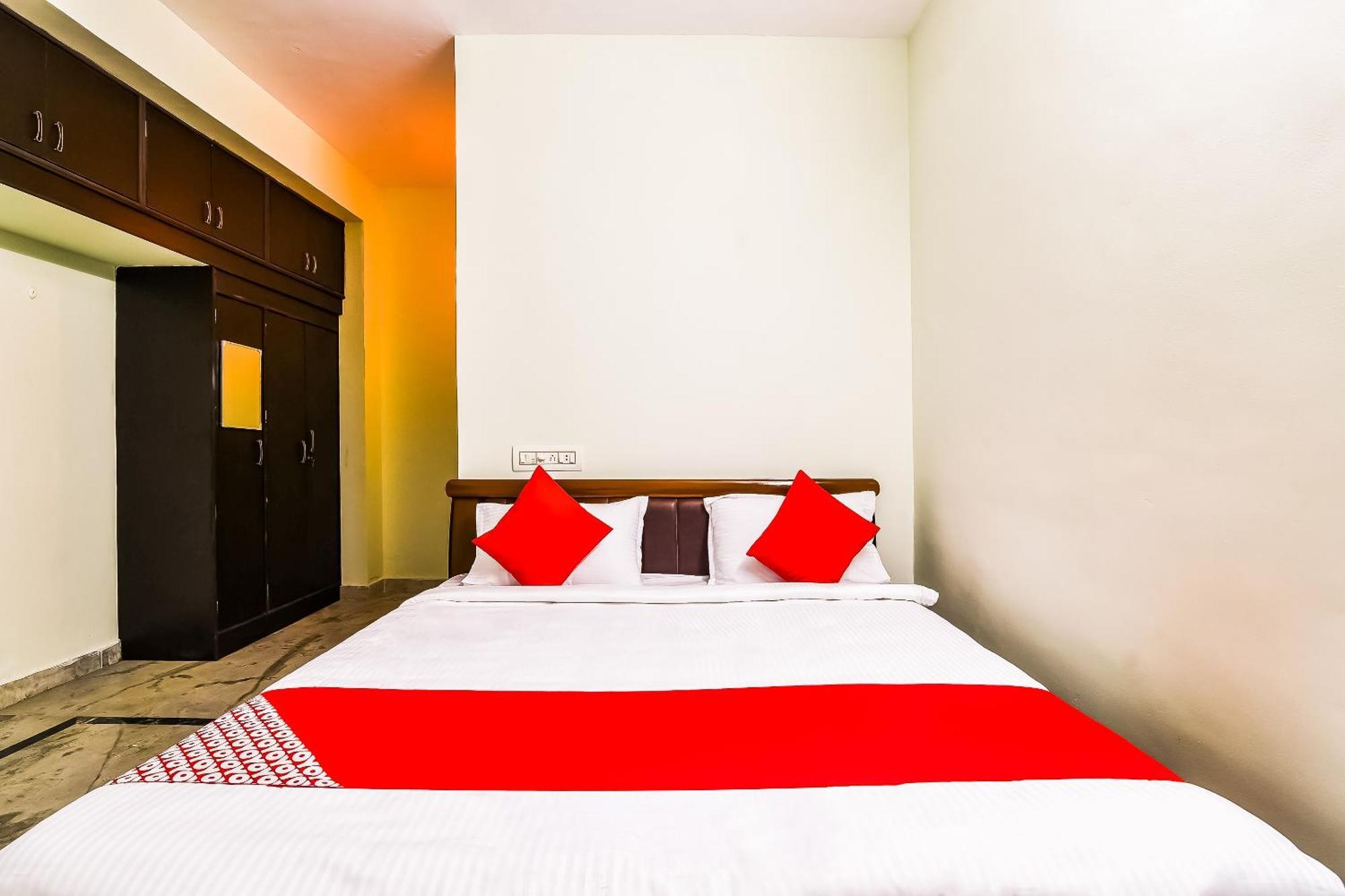 Hotel O Kartikeya Park View Residency Chittoor Kültér fotó