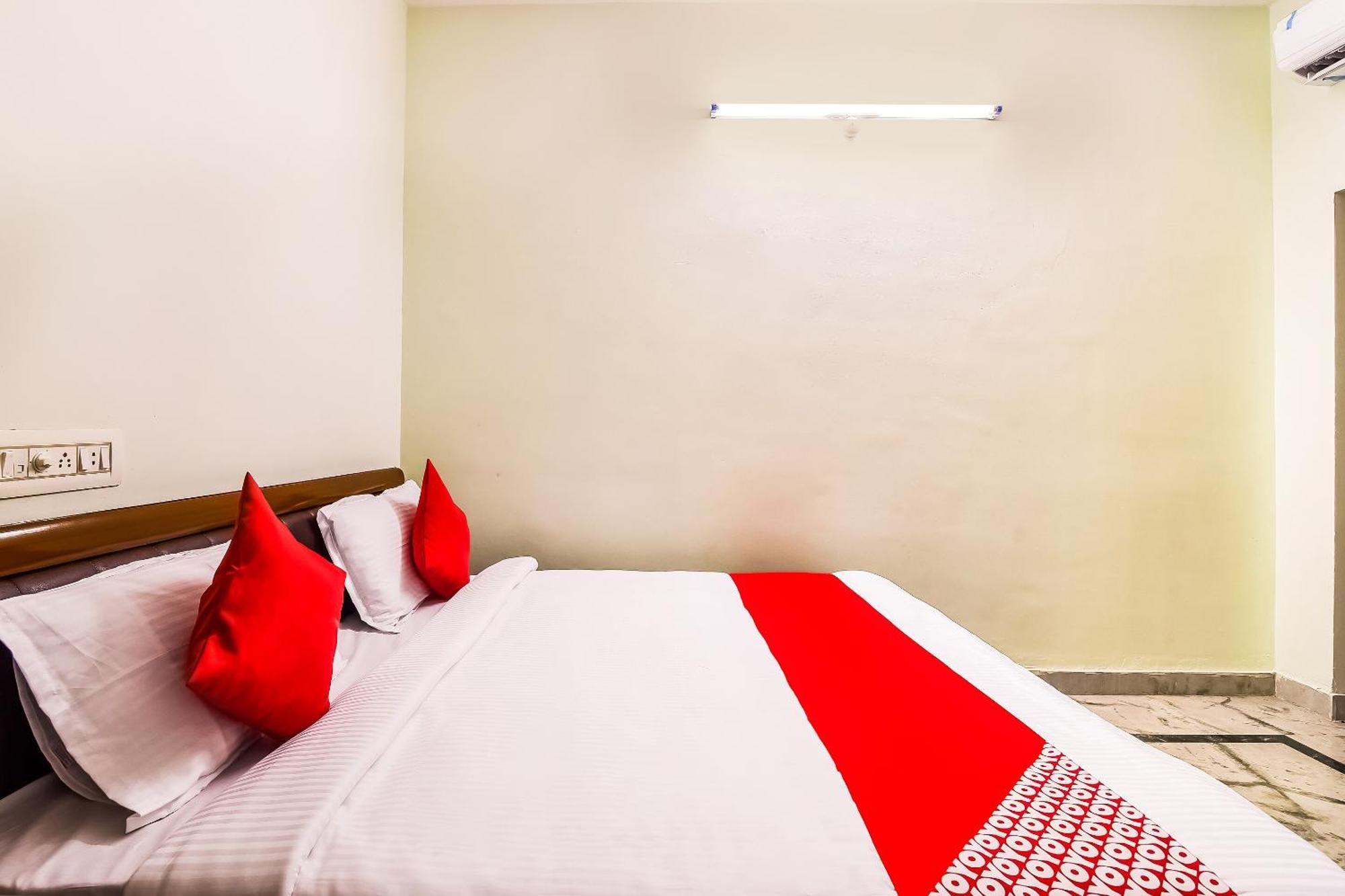 Hotel O Kartikeya Park View Residency Chittoor Kültér fotó